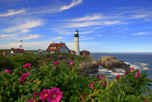 Uno de los bellos Faros de Maine (Estados Unidos) CRUCEROS NUEVA INGLATERRA MAINE NEW ENGLAND CRUISES
